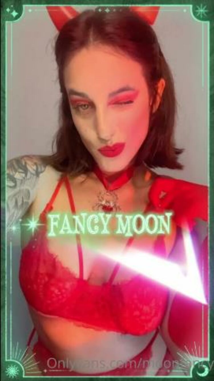 Onlyfans - Moonfancy - What are you going to do in Halloween - 31-10-2021