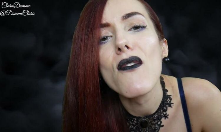 ManyVids - ClaraDomme - Stroke for your smoking Goddess