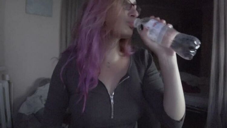 ManyVids - MarySweeeet - COUGHING ATTACK 15