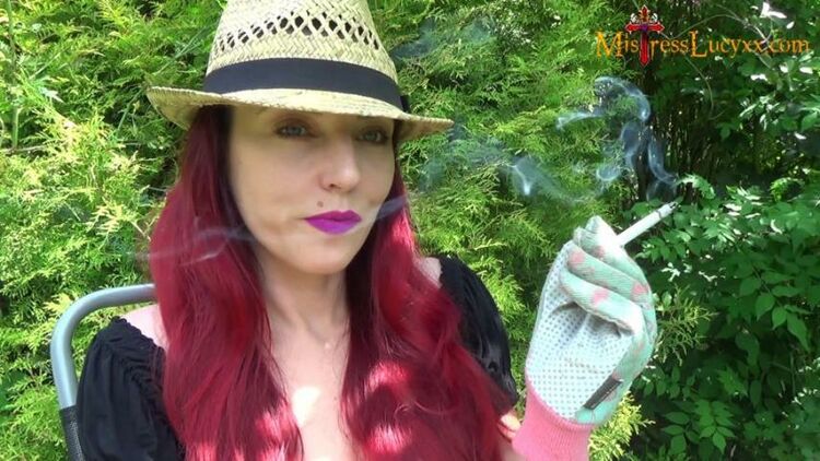 ManyVids - MistressLucyXX - Candid Garden Smoking In Gloves - 4K