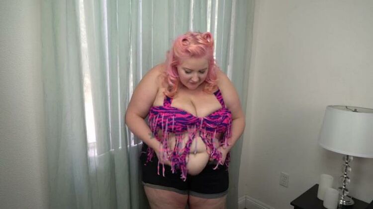 ManyVids - elizaallure - Out Growing My Shorts