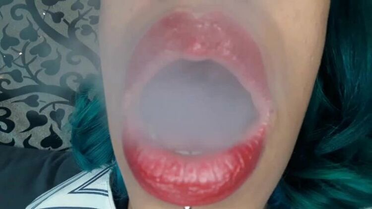 ManyVids - GoldenLace - Smoky kiss and lick