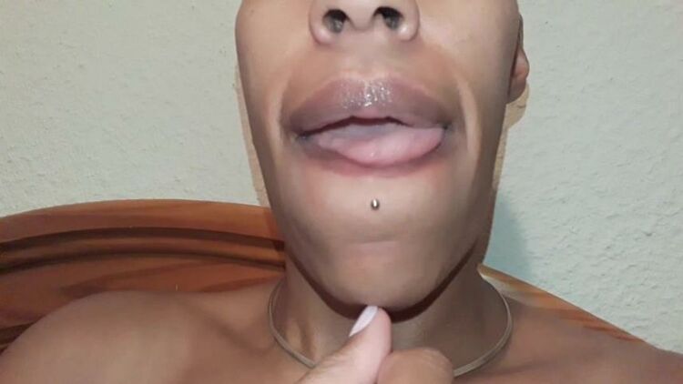 ManyVids - GoldenLace - My Lips