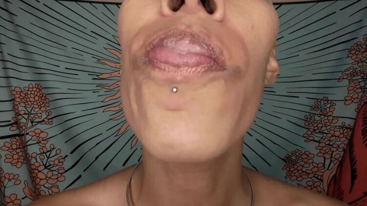 ManyVids - GoldenLace - Uvula play