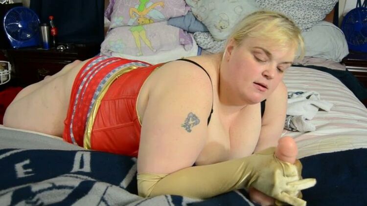 ManyVids - BBWPrincessMary - Wonder Woman Sucks Your Cock