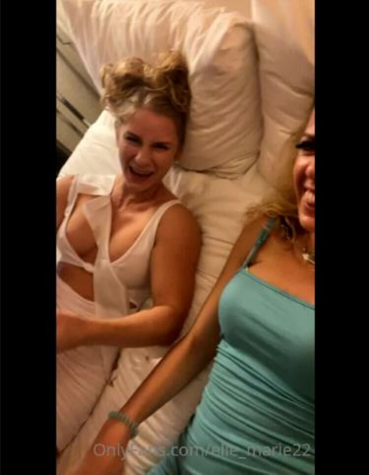 Onlyfans - Elle_marie22 - We made it to Sin City Dont miss our live show this Sunday Tip the campaign above to - 28-08-2021