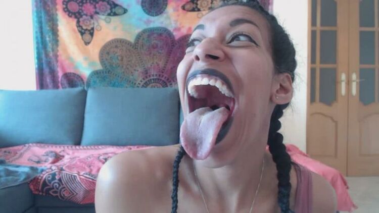 ManyVids - GoldenLace - Black lips big mouth