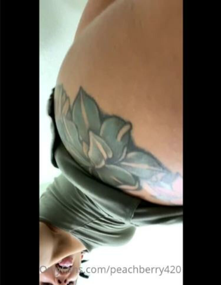 Onlyfans - Peachberry420 - Happy hump day - 02-07-2020