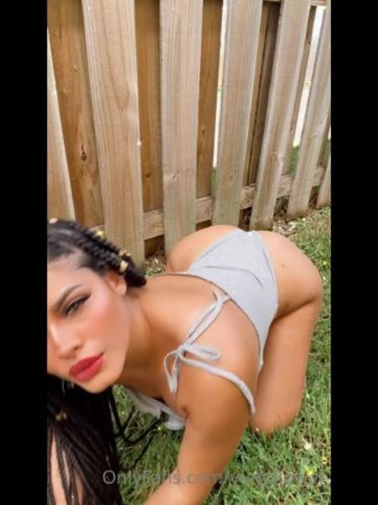 Onlyfans - Yungflower - My neighbors may or may have not been watching me They have cameras everywhere too - 12-11-2020