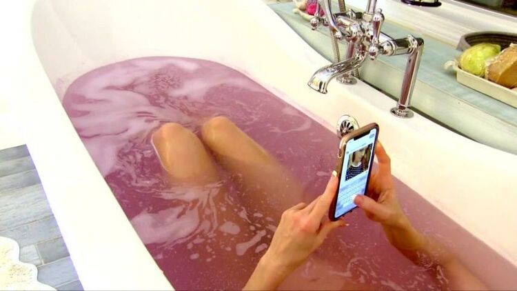 ManyVids - The Mistress B - Tweets From the Tub