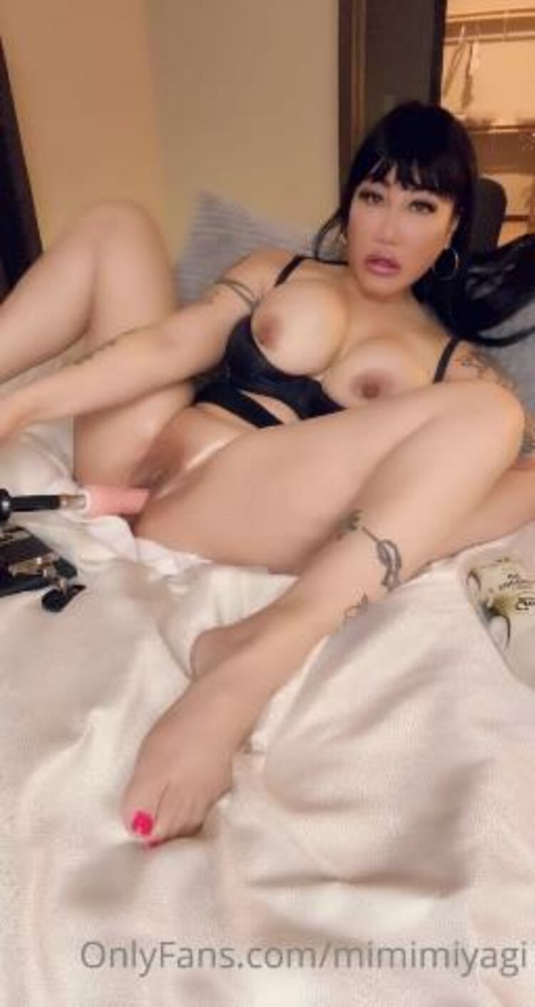 Onlyfans - Mimimiyagi - Unlock my newest fuck toy video in your DM honey - 13-03-2021