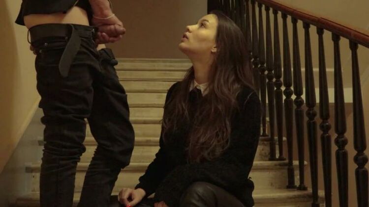 Amateurporn.cc - Amateur - Fucked a Cute Student In Leather Pants On The Stairs In Entrance [FullHD 1080p]