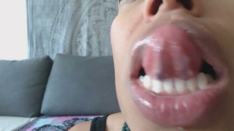 ManyVids - GoldenLace - POV Kissing