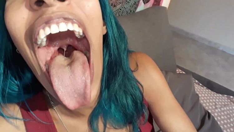 ManyVids - GoldenLace - Get in my dirty mouth gummy Vore