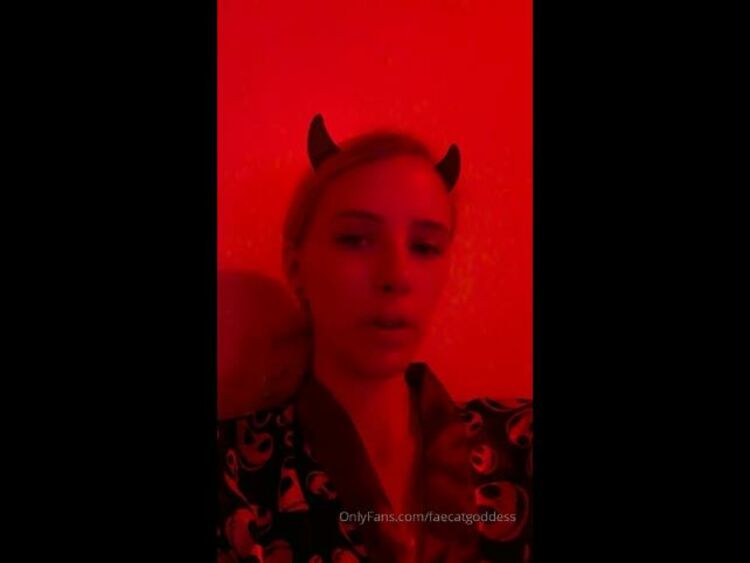 Onlyfans - Faecatgoddess - Vape with the demon - 26-06-2019