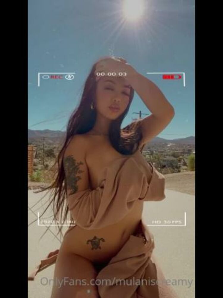 Onlyfans - Wetaja - Naked in the desert - 12-11-2021