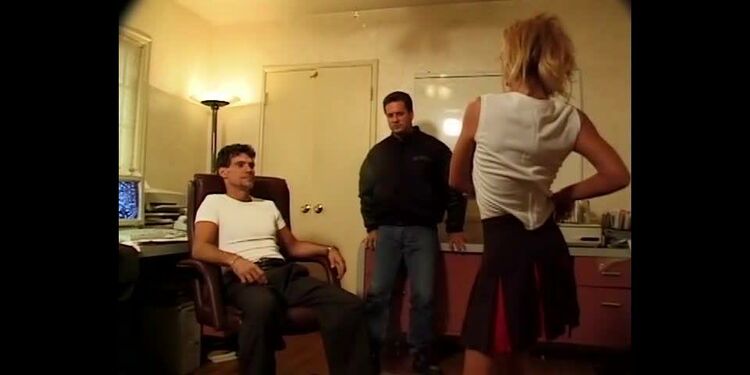 Nineteen Video Magazine #21, Scene 3