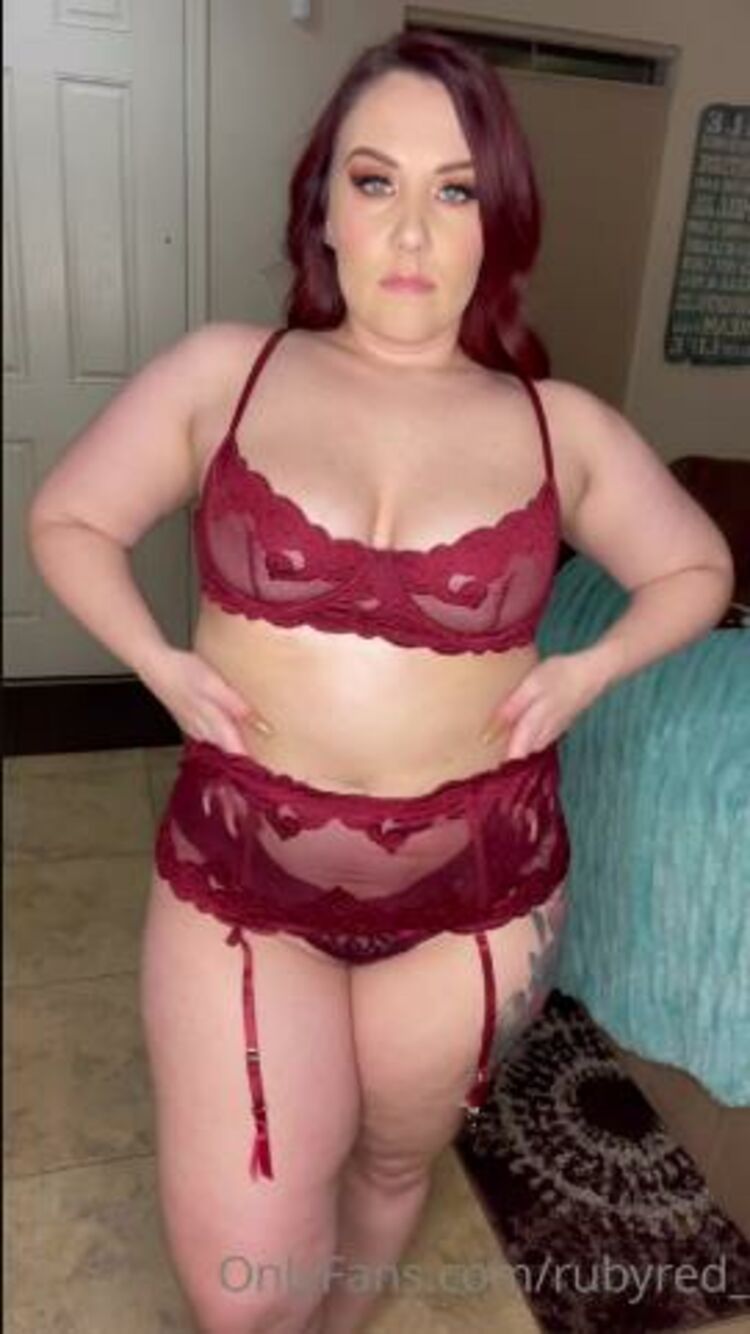 Onlyfans - Rubyred_ - Burgundy Set Full oiled up video sending to your messages now - 30-01-2021