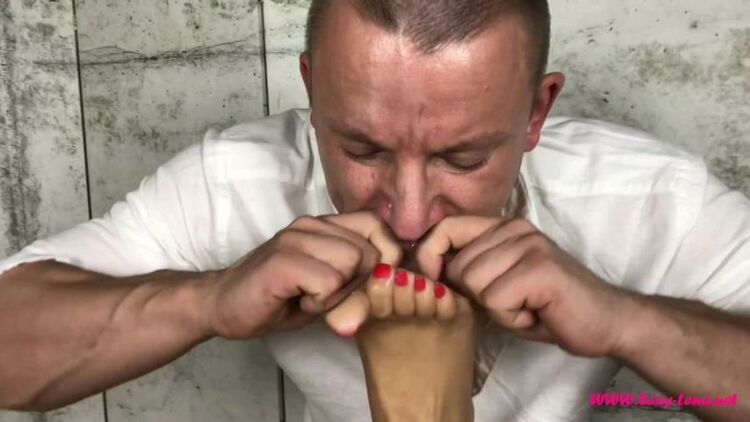 Sexy Lena – Suck And Kiss My Feet [Shoe Worship, Footlicking, Foot Licking, Footworship, Foot Worship]