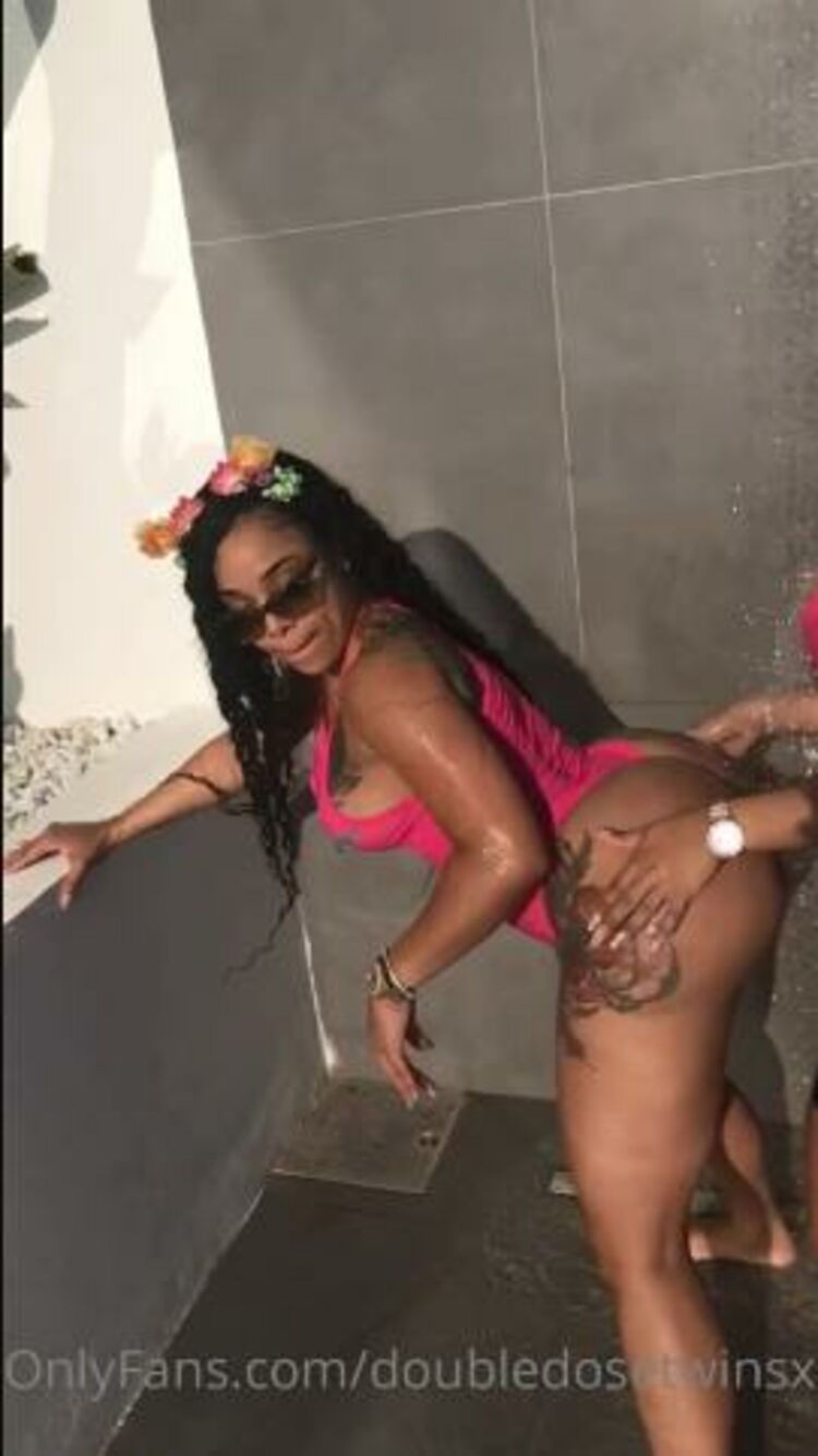 Onlyfans - Doubledosetwinsxxx - We are so wet Send us a tip to keep us wet and see more - 09-05-2020