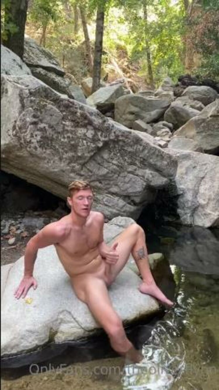 Onlyfans - Theoliverflynn - Little jerkoff in the woods to start your day - 27-08-2020