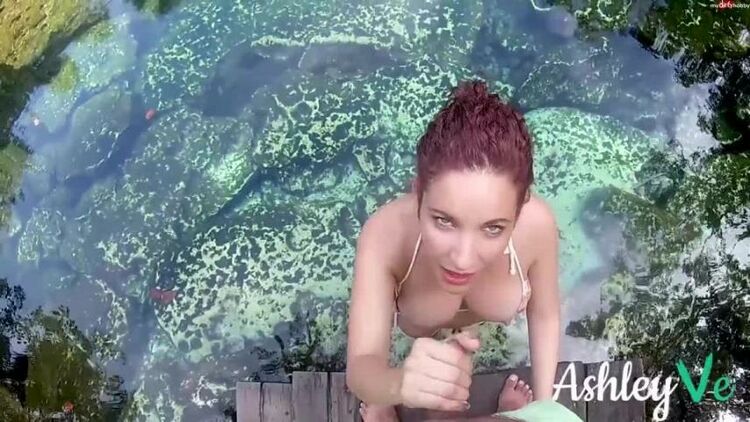 AshleyVe_ - Natuerlicher Pool Blowjob