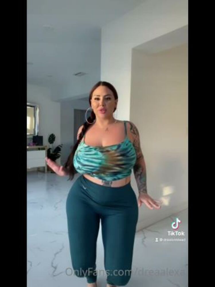 Onlyfans - Dreaalexa - how did i do for my first TIKTOK follow me dreaisntdead - 02-12-2021