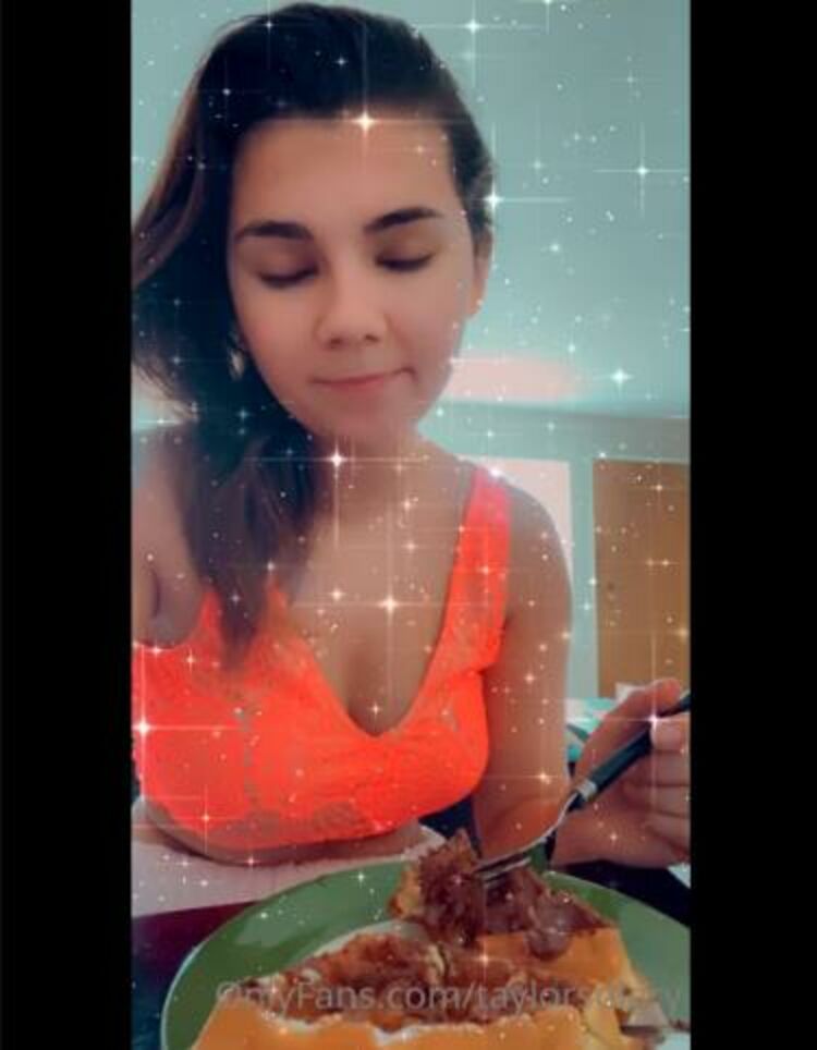 Onlyfans - Taylorsdiary - Im falling asleep while eating just wanted to say thank you again - 31-01-2021