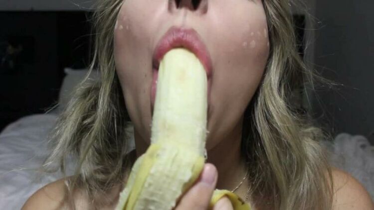 manyvids – FreckleQueen aka babymissy in Halloween Banana Blowjob Tease