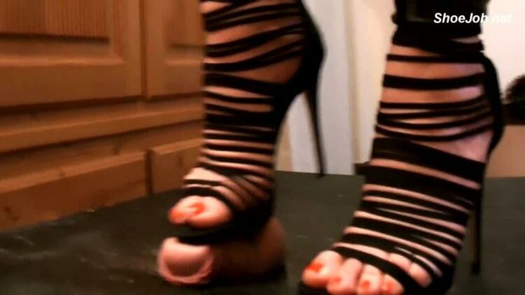 New Look Sandals On Trample Table – Bound and Milked