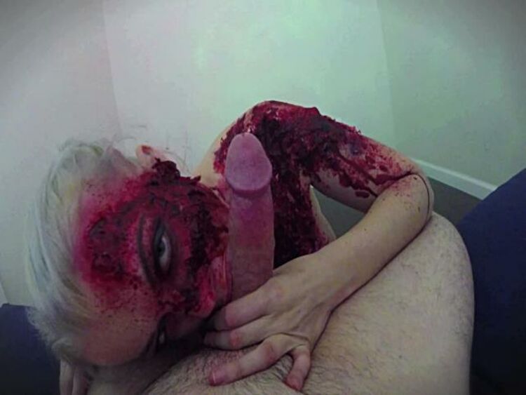 ManyVids - MsNadiaWhite - Messy Zombie Cosplay BJ