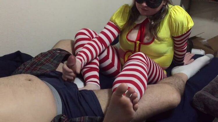 Happy Meal Handjob (Foot Fetish Cosplay