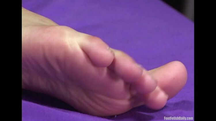 Valerie Masturbation Feet - Sun, Apr 14th, 2019