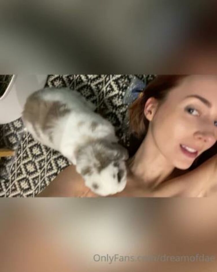 Onlyfans - Dreamofdae - Bunnies giggles and nipples One of my many bun babies hes trying to figu - 01-03-2021