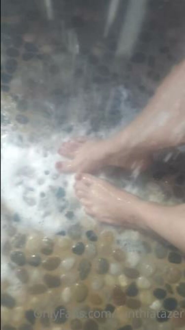 Onlyfans - Cynthiatazer - I love soapy toes in the shower drain The rocks on the bottom of my shower give it such a - 07-09-2021