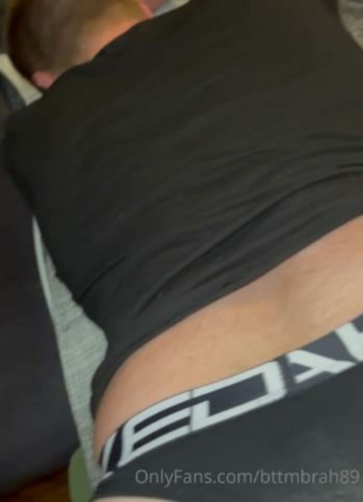 Onlyfans - Bttmbrah89 - Homie teasing this ass - 24-01-2022