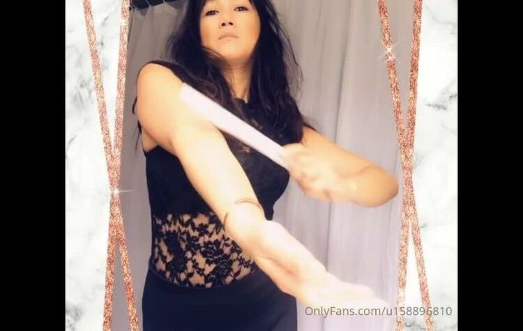 Onlyfans - Tu-anhlove - I use my Selenite stick daily if needed to keep my mind clear as well as clean any negativ - 24-07-2021