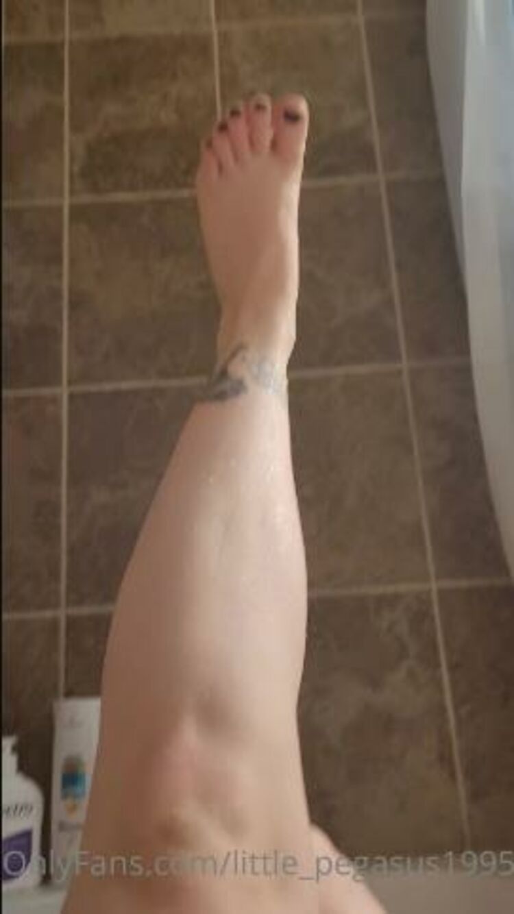 Onlyfans - Little_pegasus1995 - Cute little Domme Feet So clean - 29-01-2022