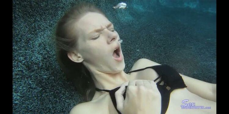 Sexunderwater.com- Too Much Fun-- Ali May