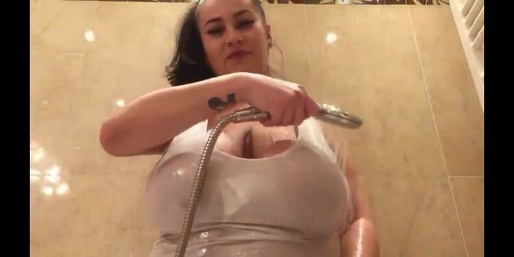 ManyVids - Helen_Star - Wet top on my huge perfect boobs