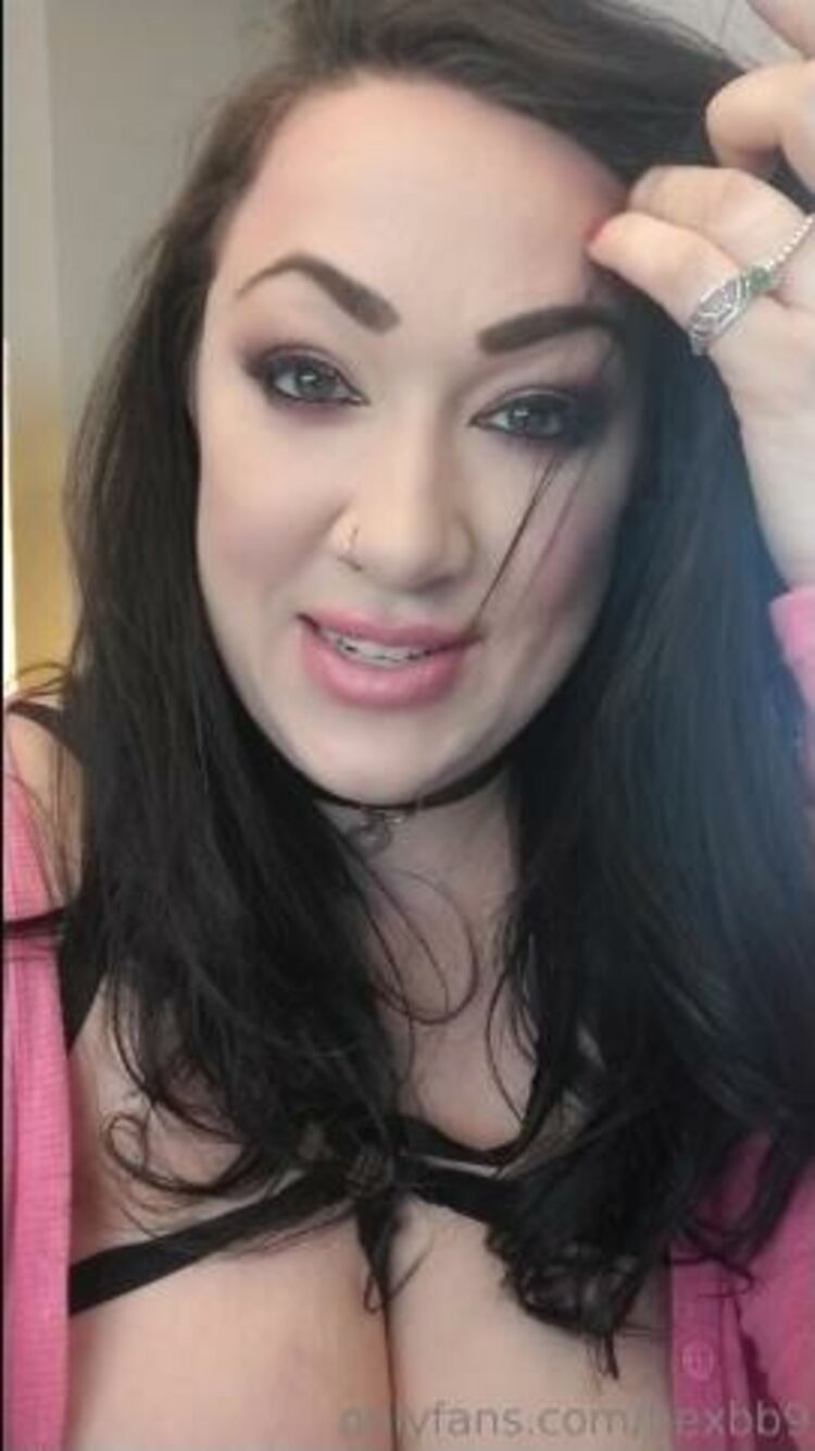 Onlyfans - Bexbb9 - Sexy in pink and ready for fun Message he he - 29-03-2019