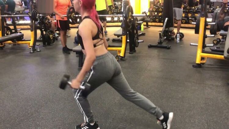 ManyVids - AriaBaker - Workout at the Gym