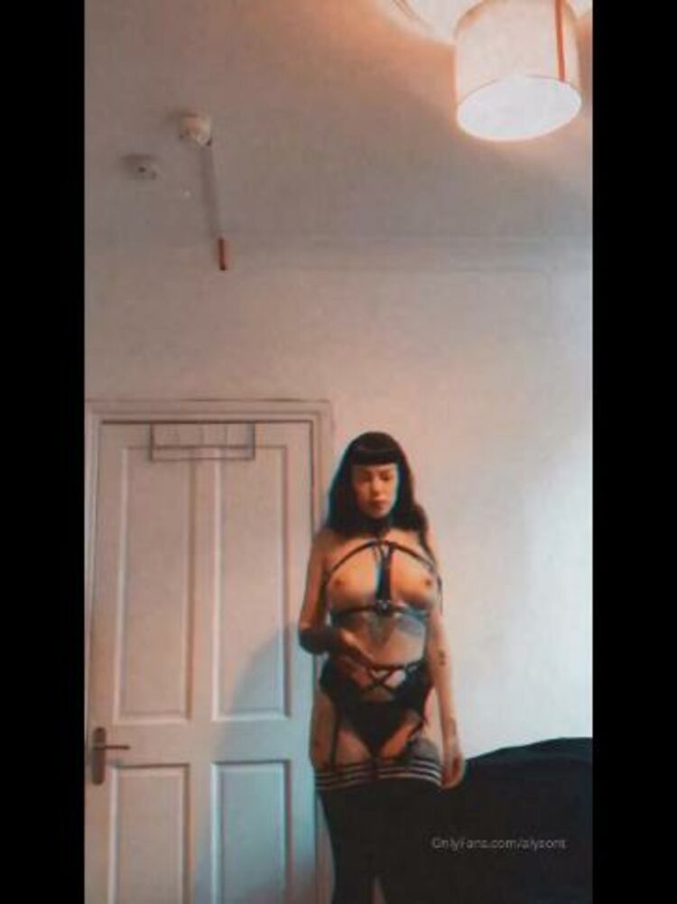 Onlyfans - Alysont - Harness and dance - 30-03-2020