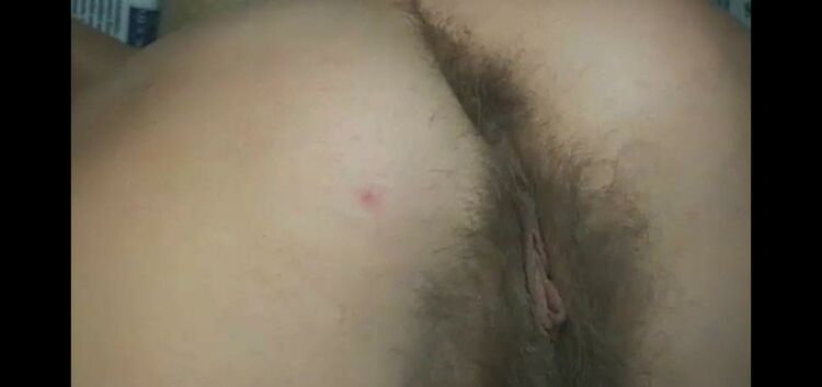 ManyVids - PregnantMiodelka - Teasing with hairy armpits and hairy ass