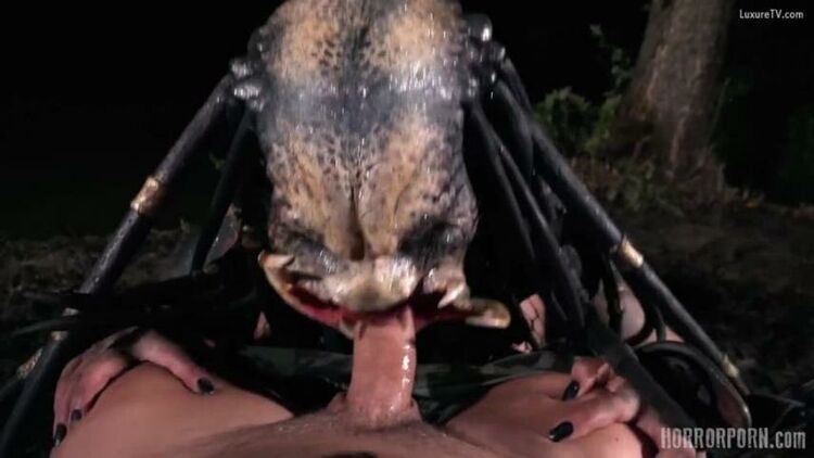 HORRORPORN - Brittany Bardot - Predator The Dick Hunter [2021/HD]