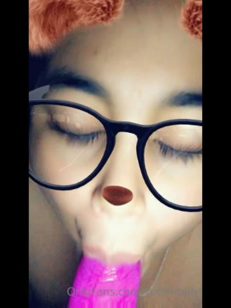 Onlyfans - Cum4dolly - Like if Cumdolly can spit on your dick right now baby - 02-08-2020