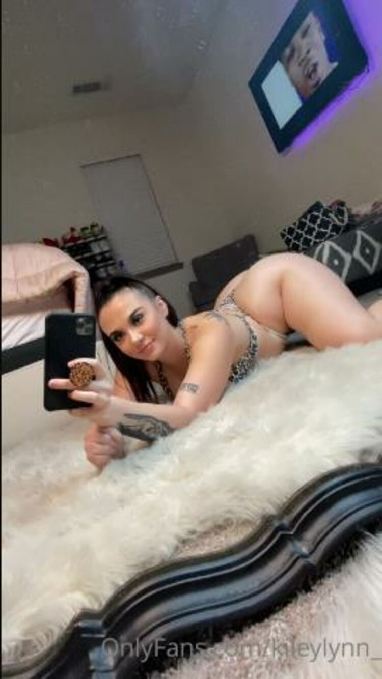 Onlyfans - Kileylynn_ - Wanna see me get super wet message me now babe - 10-12-2020