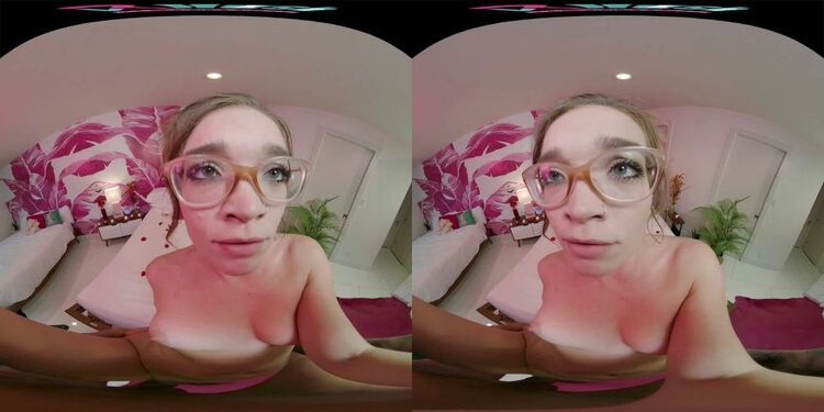 VRHush – Bubbly Embrace – Katie Kush (GearVR)