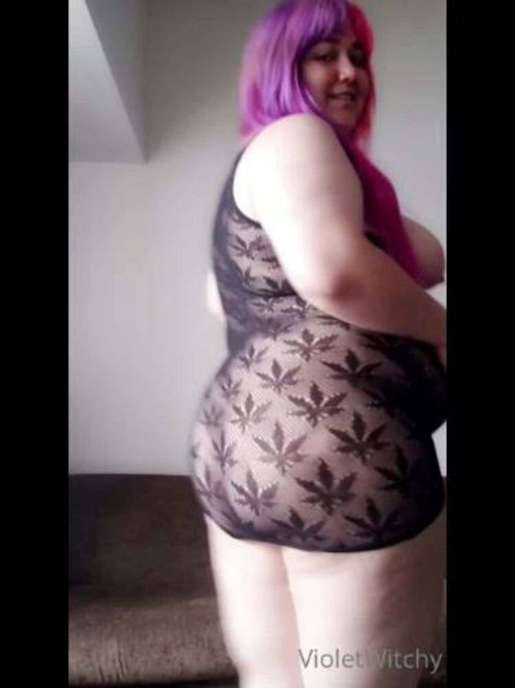 Onlyfans - Violetwitchy - Like my outfit - 13-08-2020