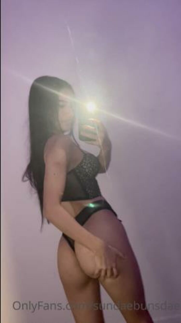 Onlyfans - Sundaebunsdae - Im thinking of a number between one and ten If you can guess it Ill give you a blo - 26-04-2021